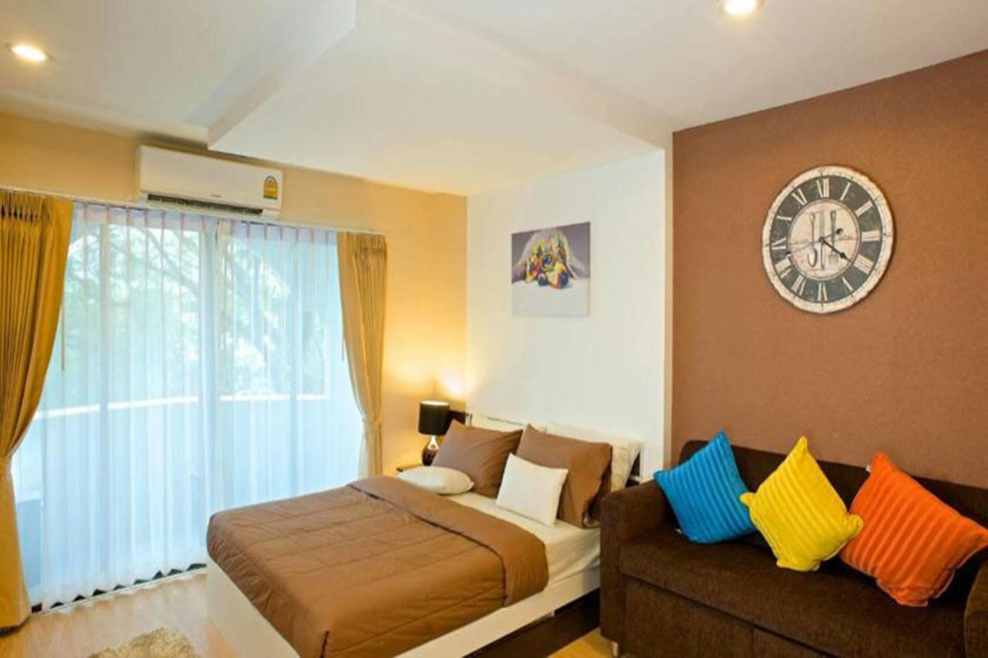 Sereno Airport Hotel Chiang Mai Exterior photo